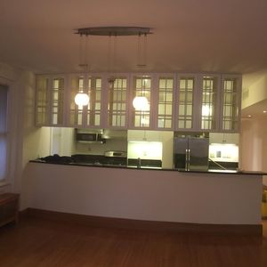 Meet your Posher, Cecil m.